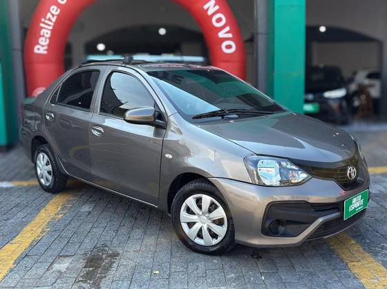 TOYOTA ETIOS 1.5 X SEDAN 16V FLEX 4P MANUAL TOYOTA ETIOS 1.5 X SEDAN 16V FLEX 4P MANUAL
